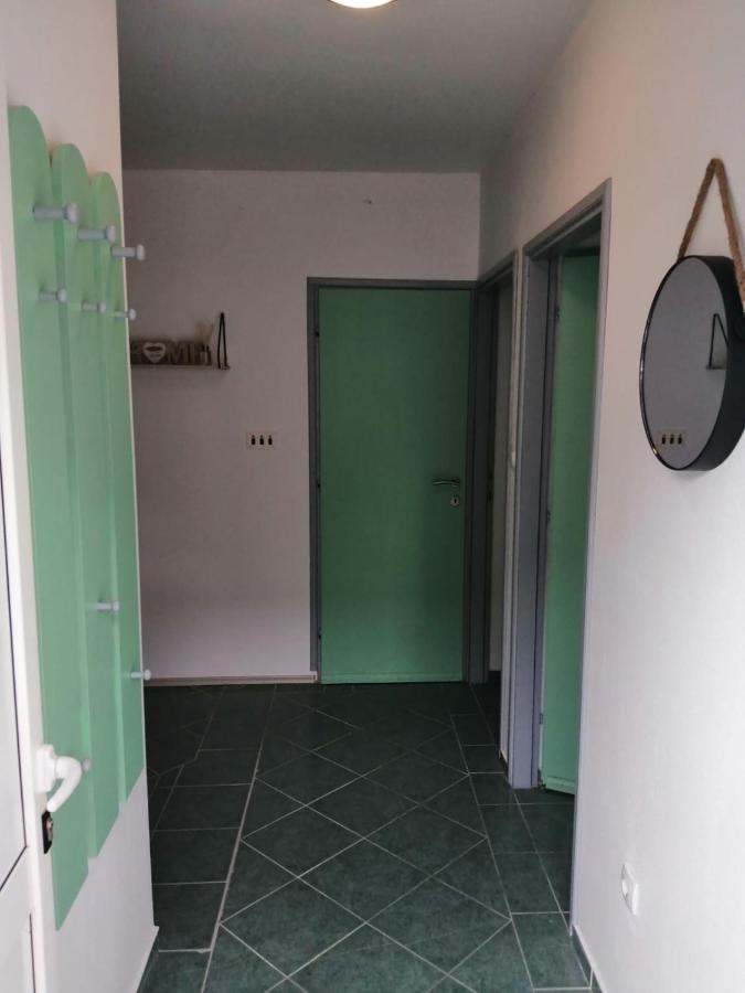 Holiday House Lara Starigrad Paklenica Esterno foto