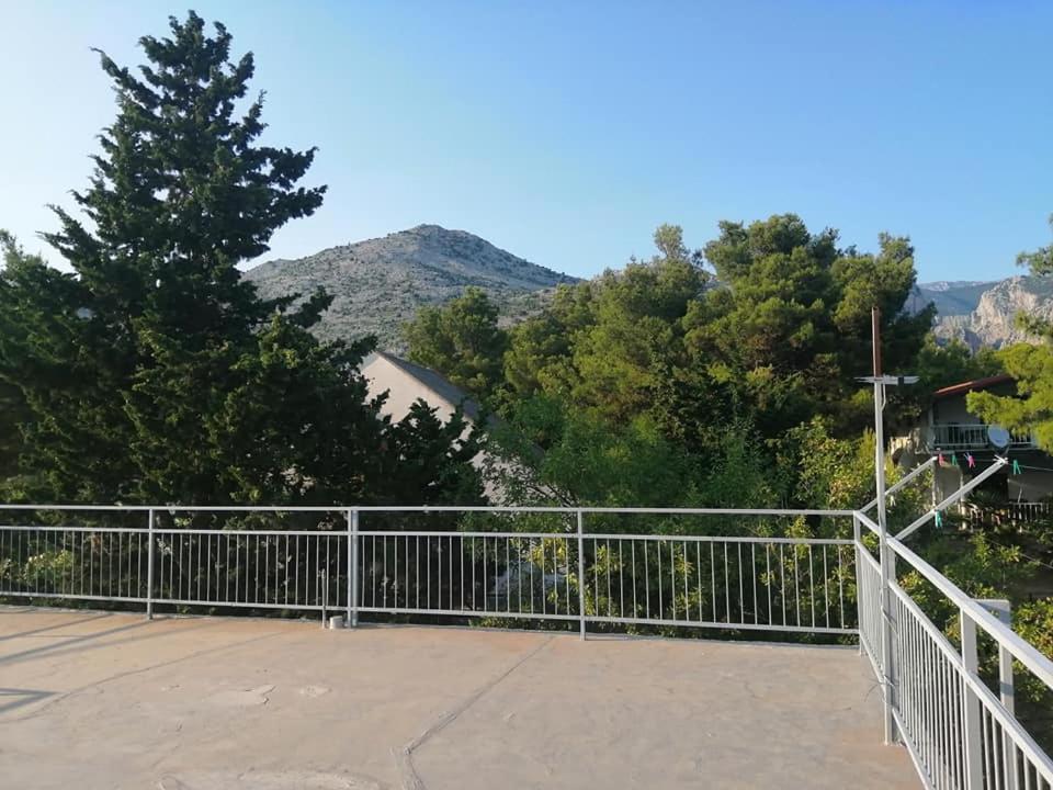 Holiday House Lara Starigrad Paklenica Esterno foto