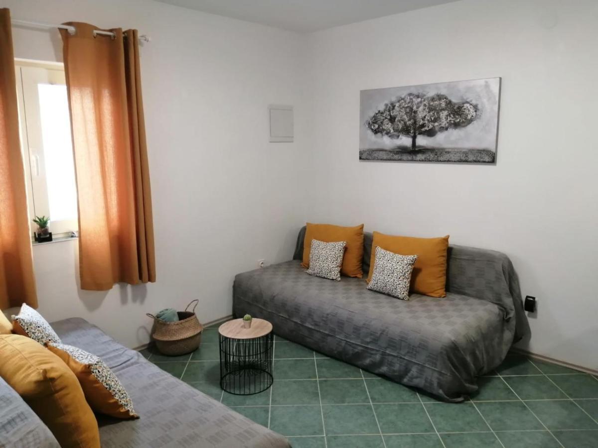 Holiday House Lara Starigrad Paklenica Esterno foto